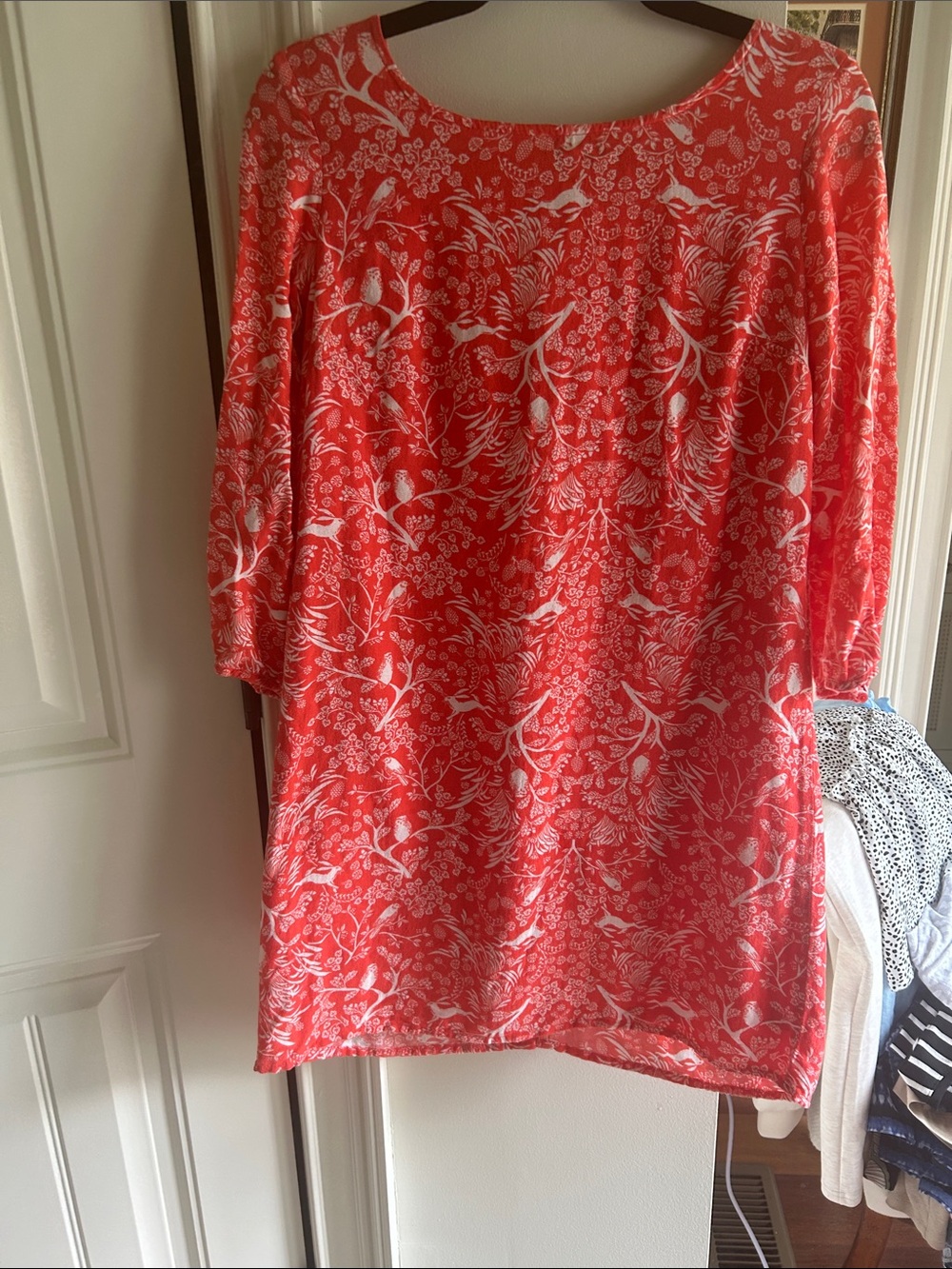 Old Navy Coral and White Floral Scoop-Neck Tunic